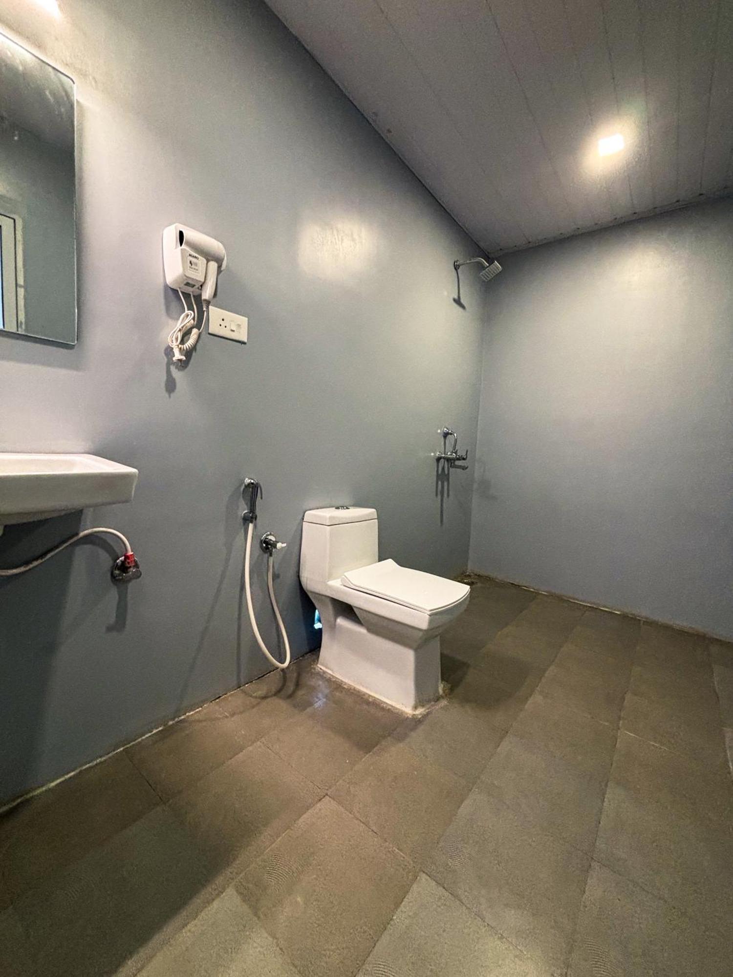 Traverse Luxe Hostel Палолем Экстерьер фото