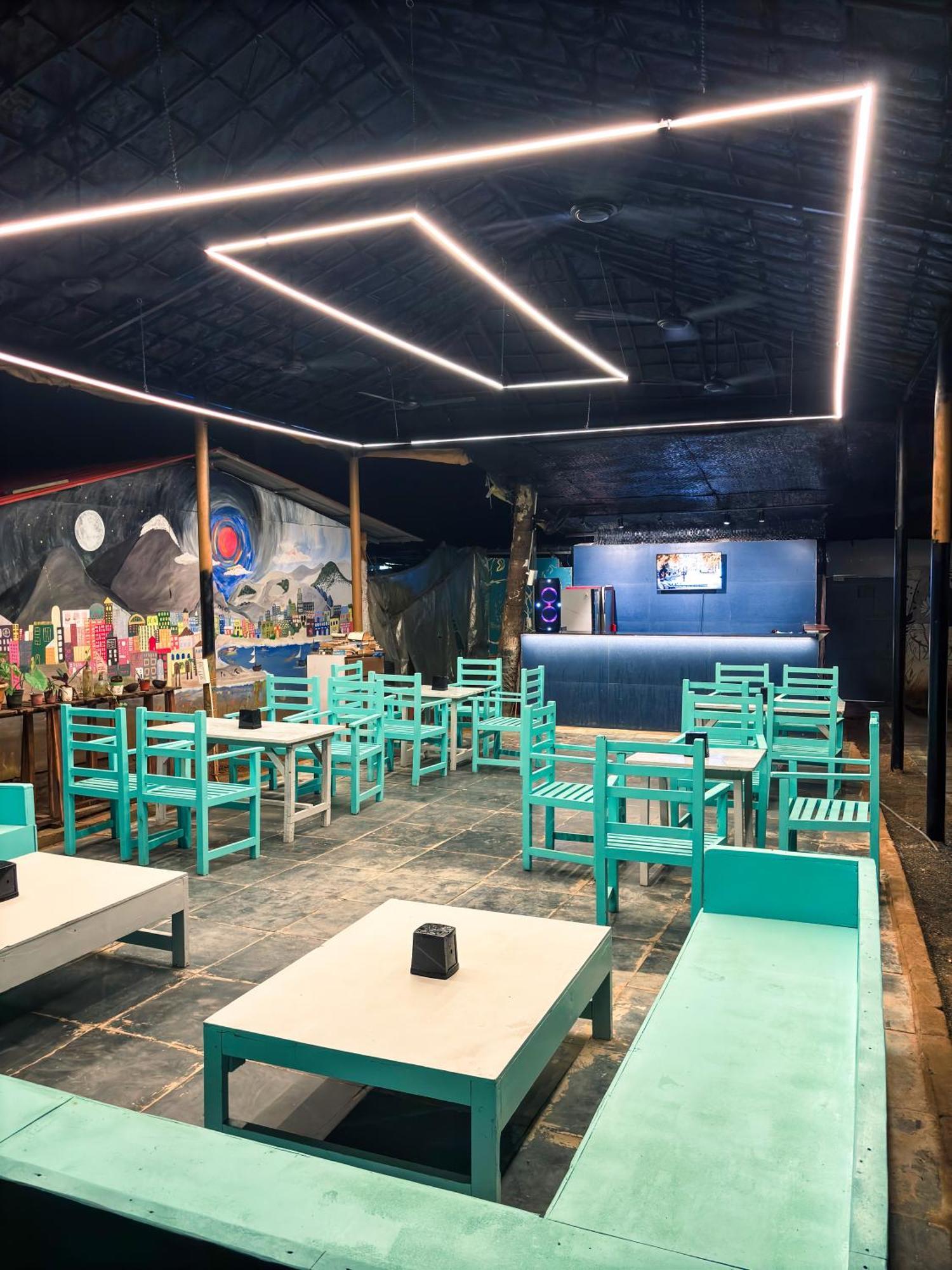 Traverse Luxe Hostel Палолем Экстерьер фото